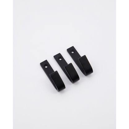 Hook, hdbath, black b: 1 cm, h: 7 cm