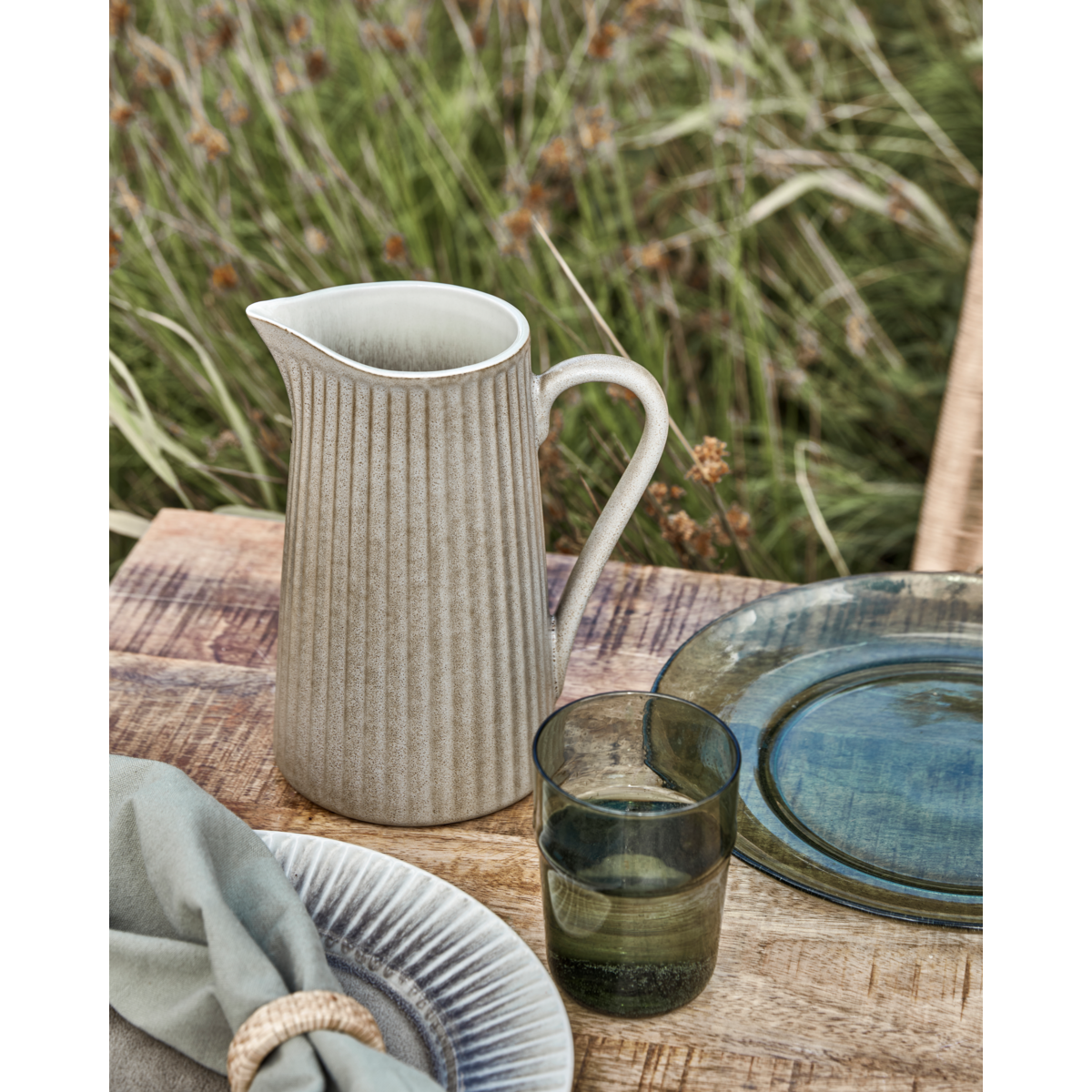 Pitcher, hdpleat, gray/brown