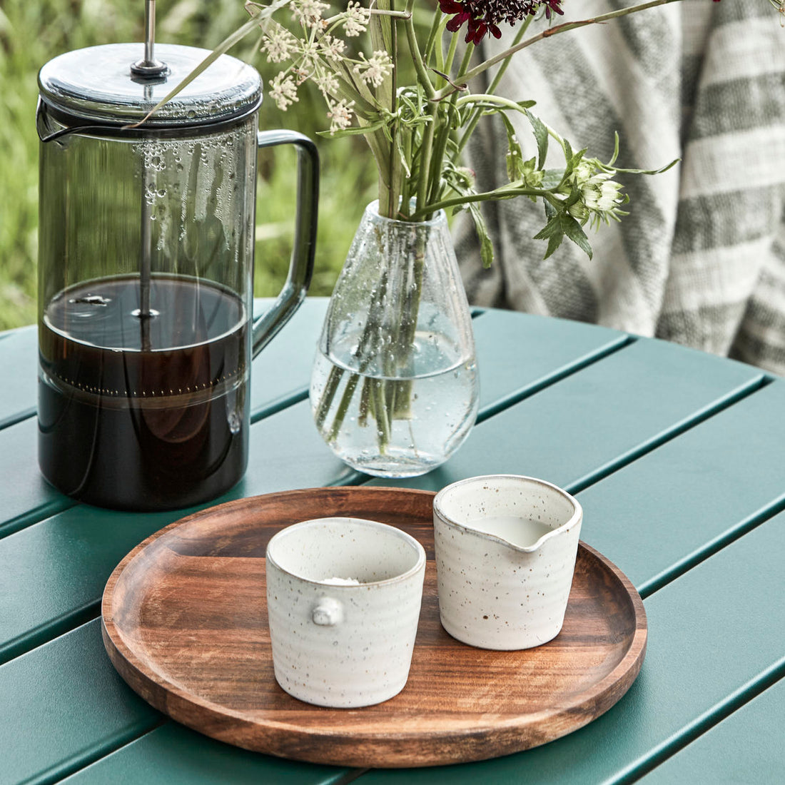 Milk jug and sugar bowl, hdpion, gray/white