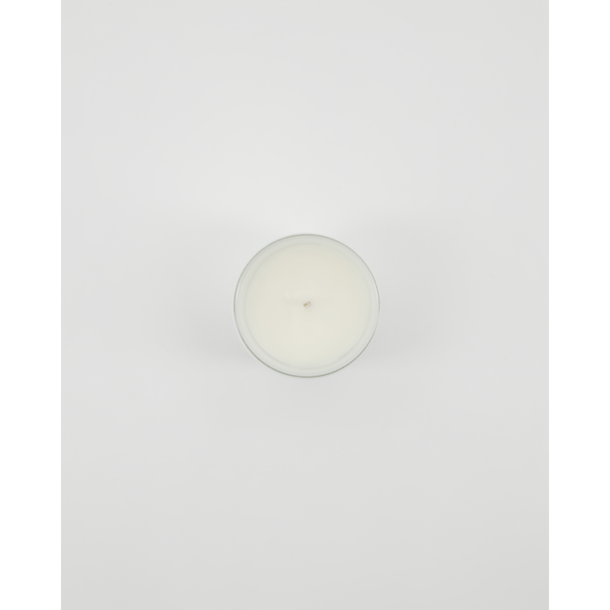 Scented candles, fresh linen, white