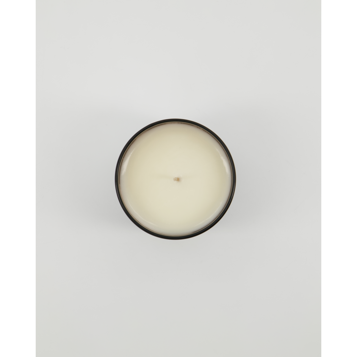 Scented candles, warm tonka, brown