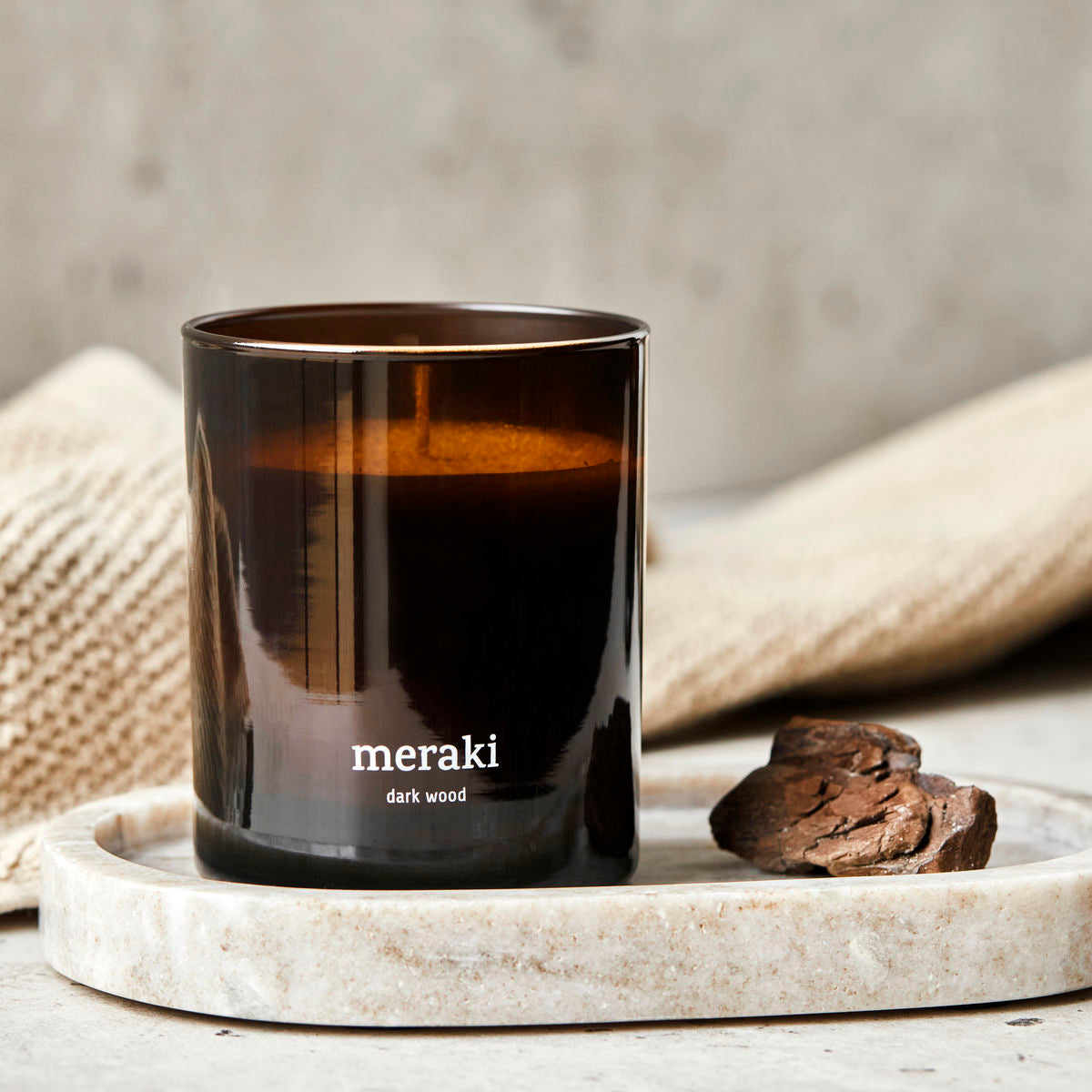 Scented candles, Dark Wood