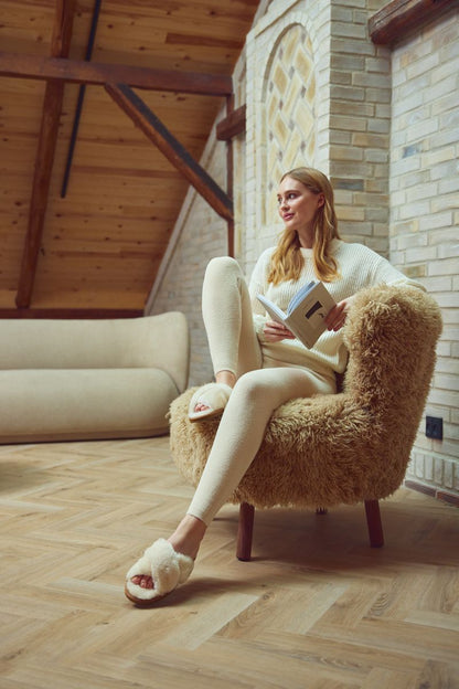 Emil Lounge Chair | Long -haired