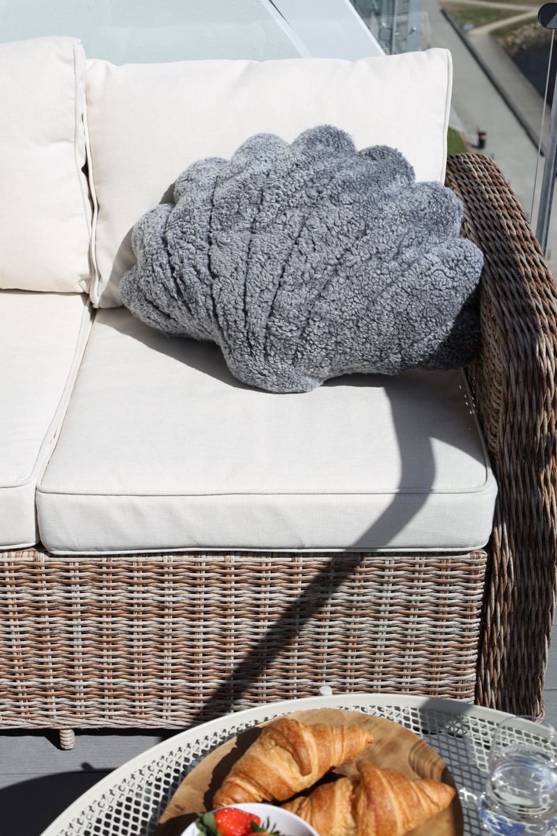 Shell pillow | Lambskin | Short Hair | New Zealand