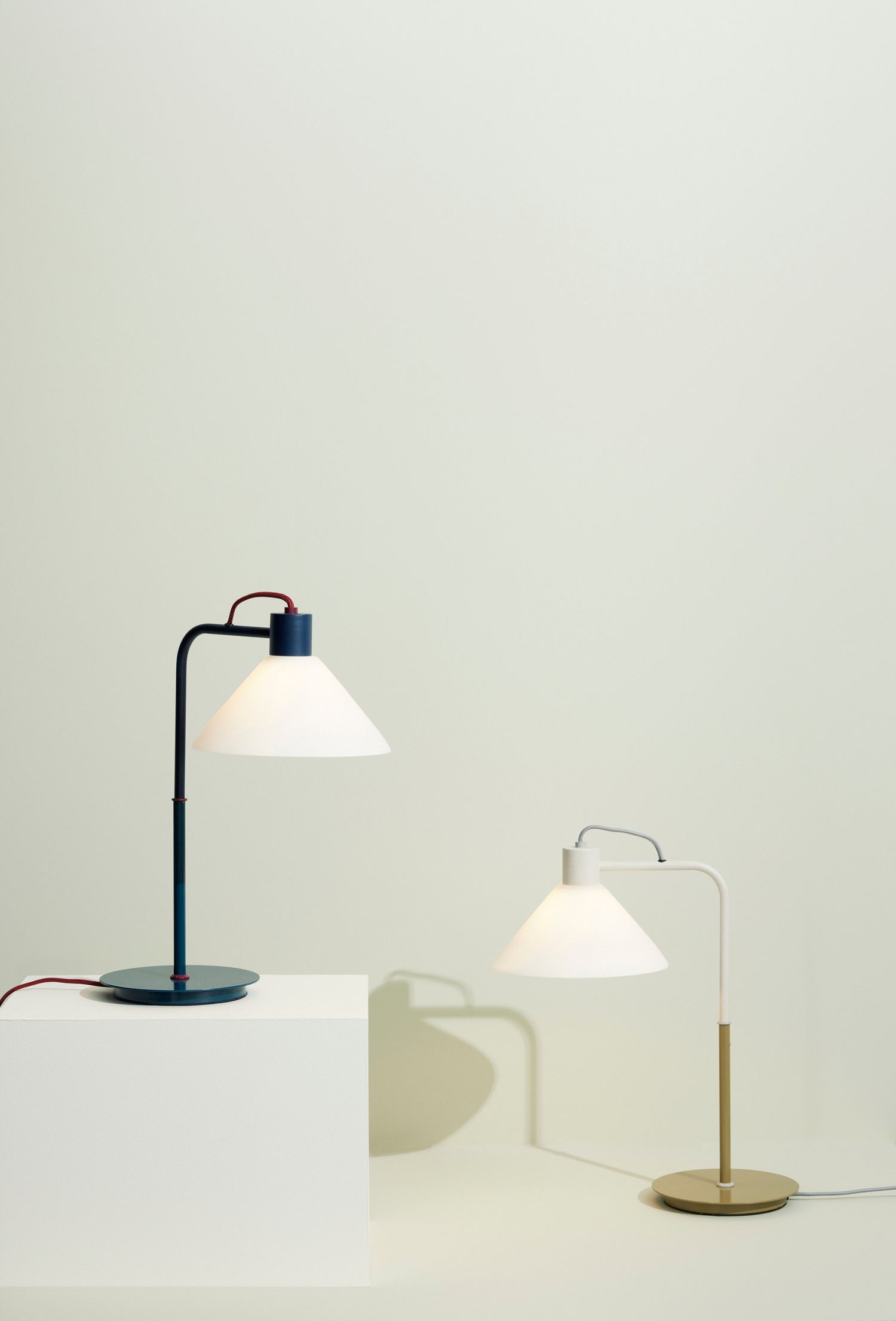 Hübsch Spot table lamp blue