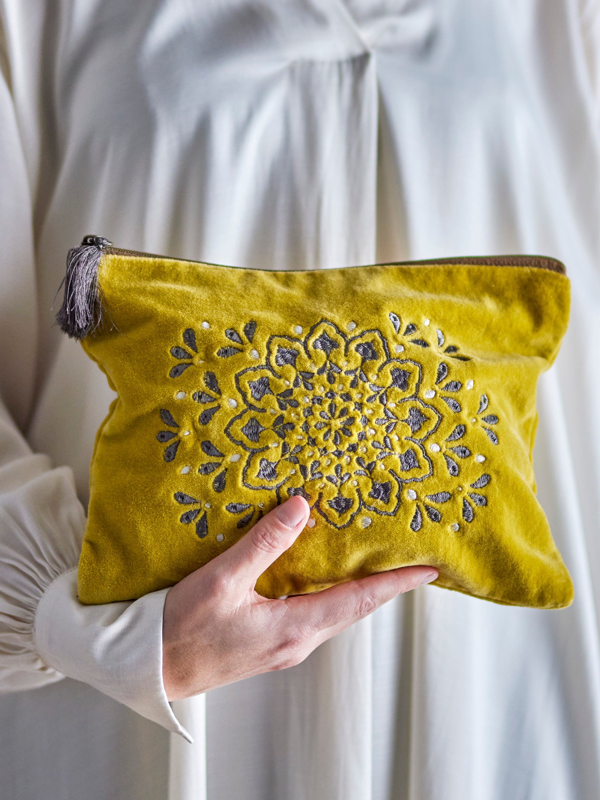 Stefania cosmetic purse, yellow, cotton