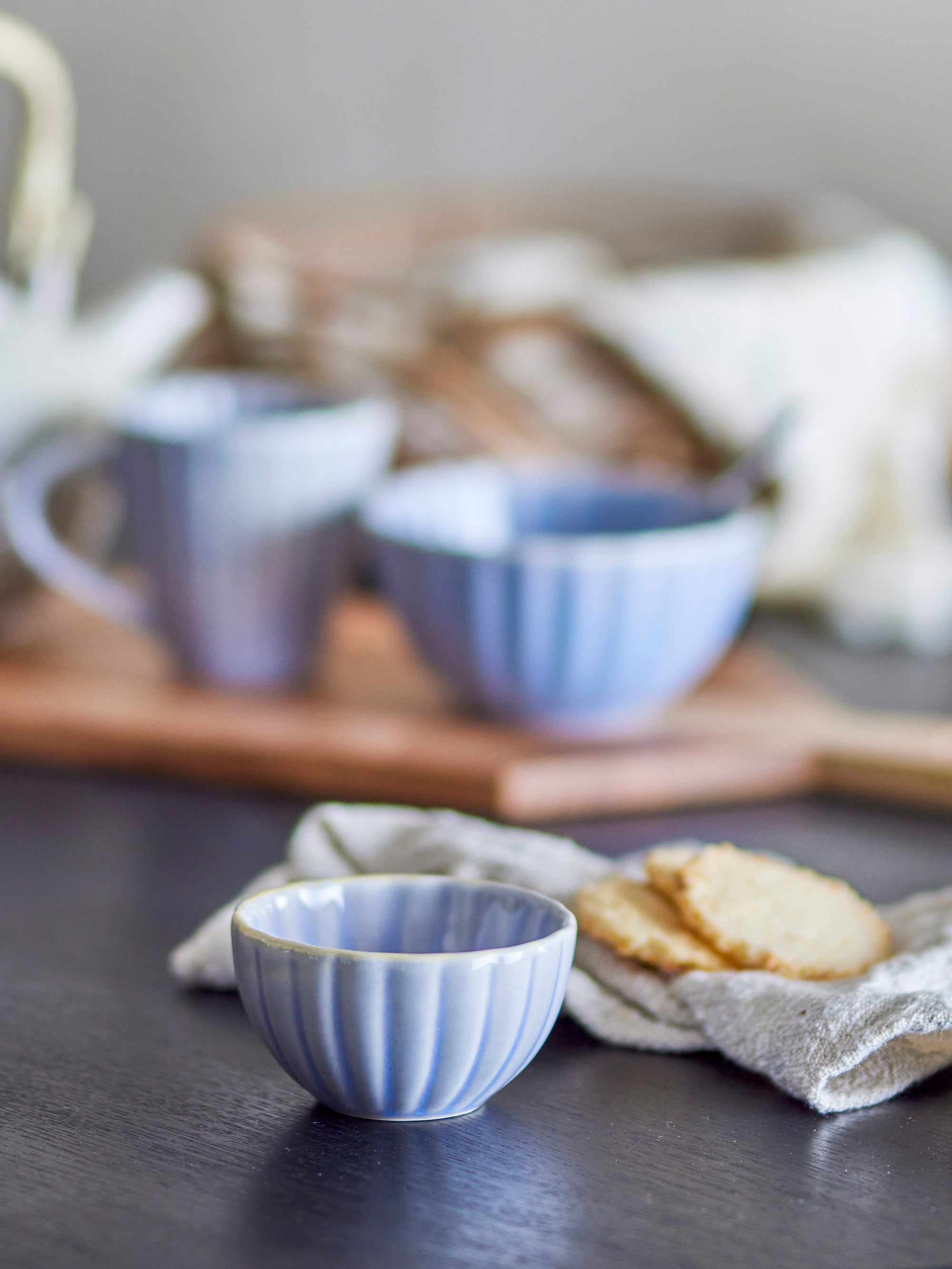 Latina cheers, blue, stoneware