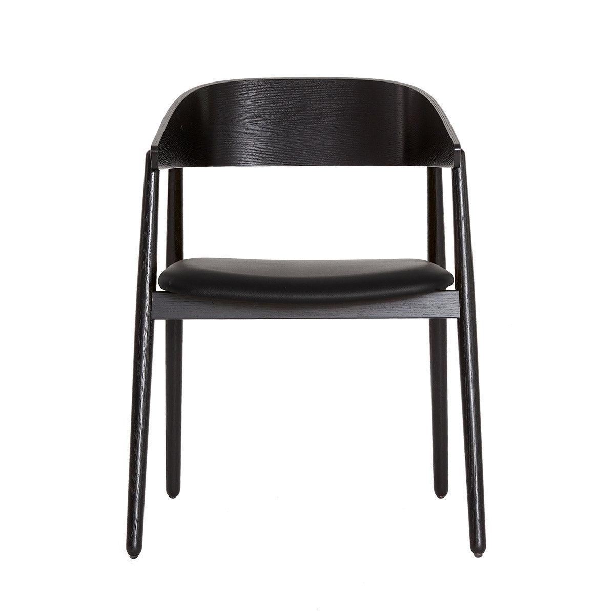 AC2 chair - seat in black leather - frame in black – DesignGaragen.dk