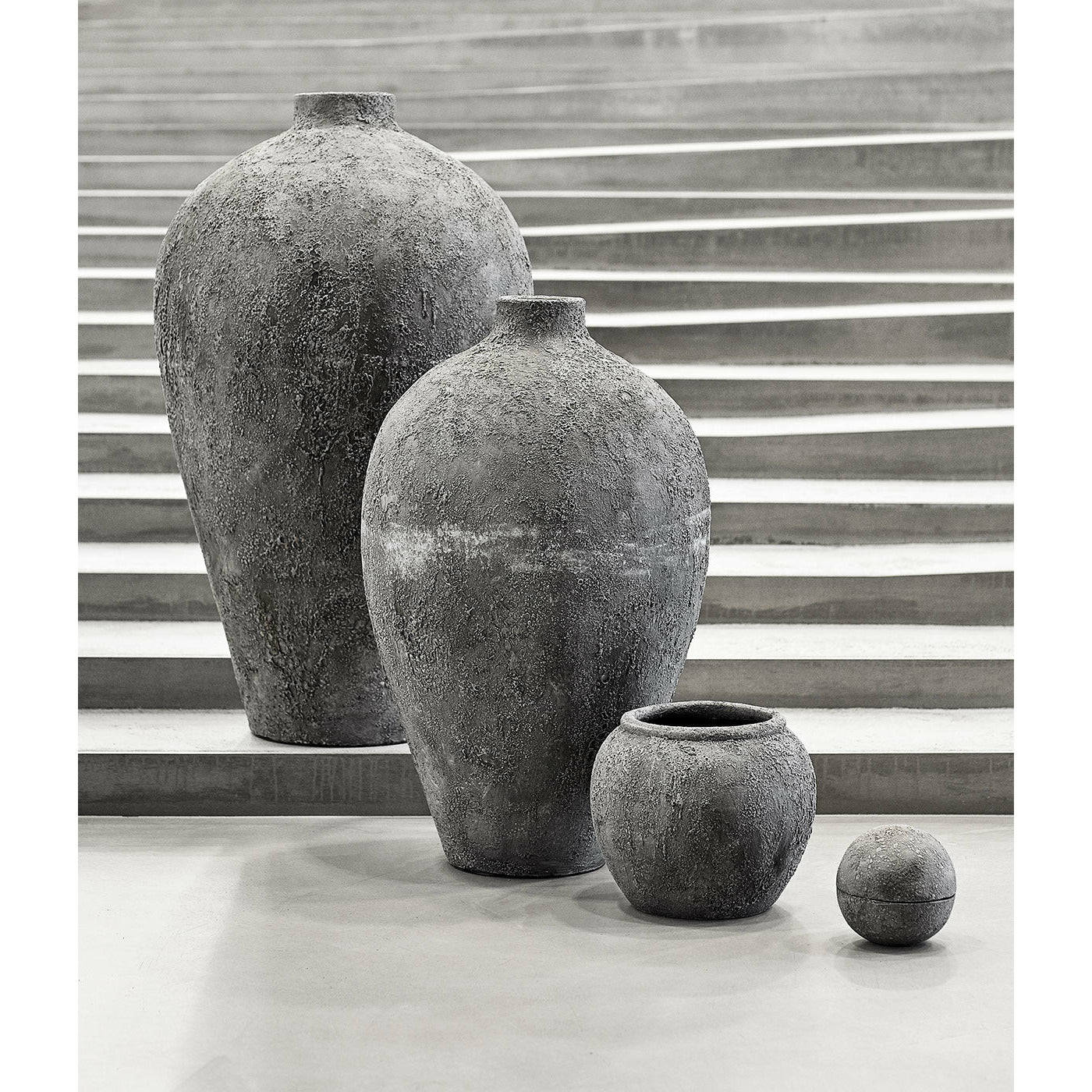 Pot of Luna Gray - Gray - Terracotta H: Ø: 29 cm – DesignGaragen.dk